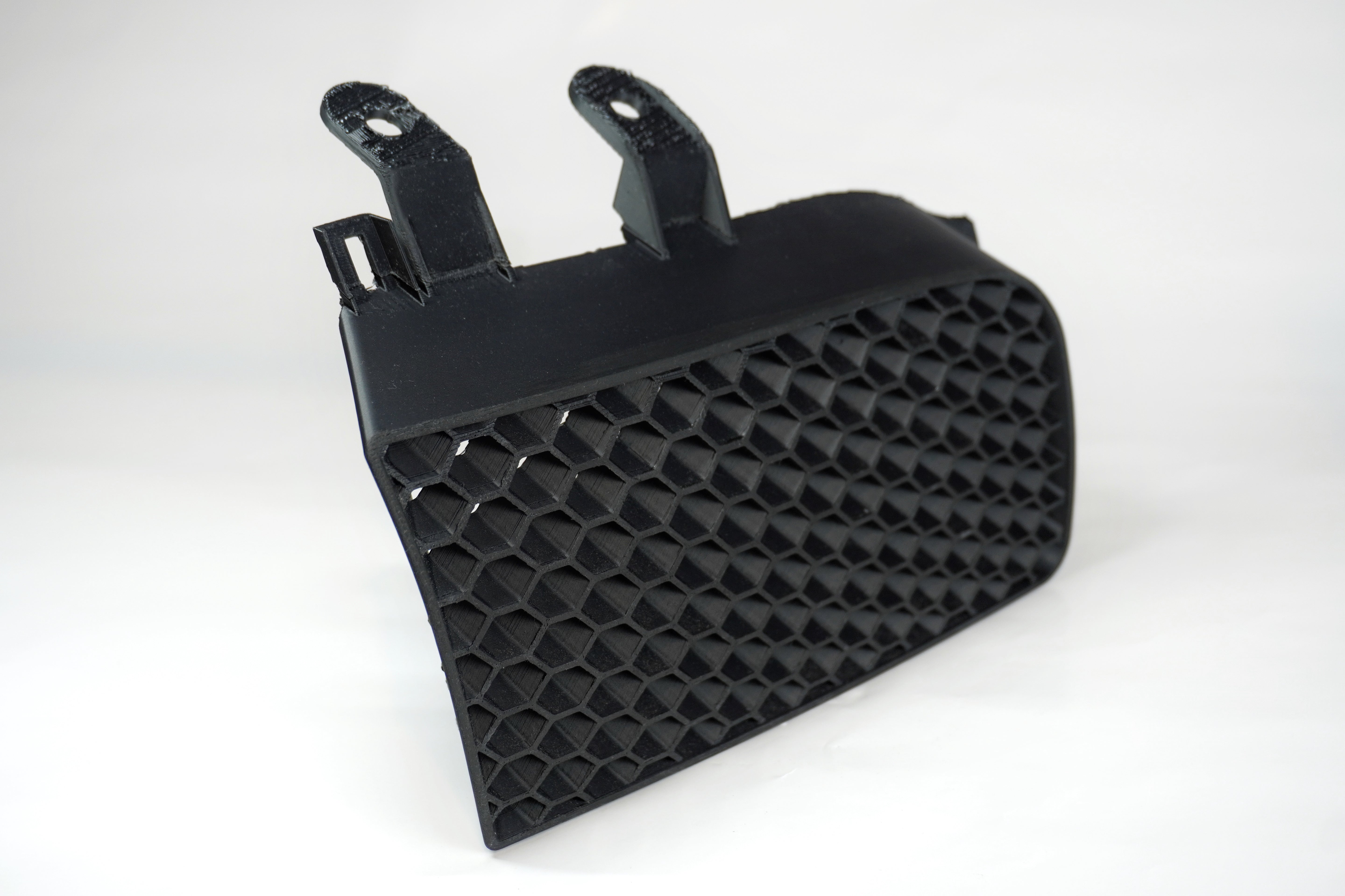 Upper Side Grille Hexagons compatible with Seat Leon M1/MK1/FR