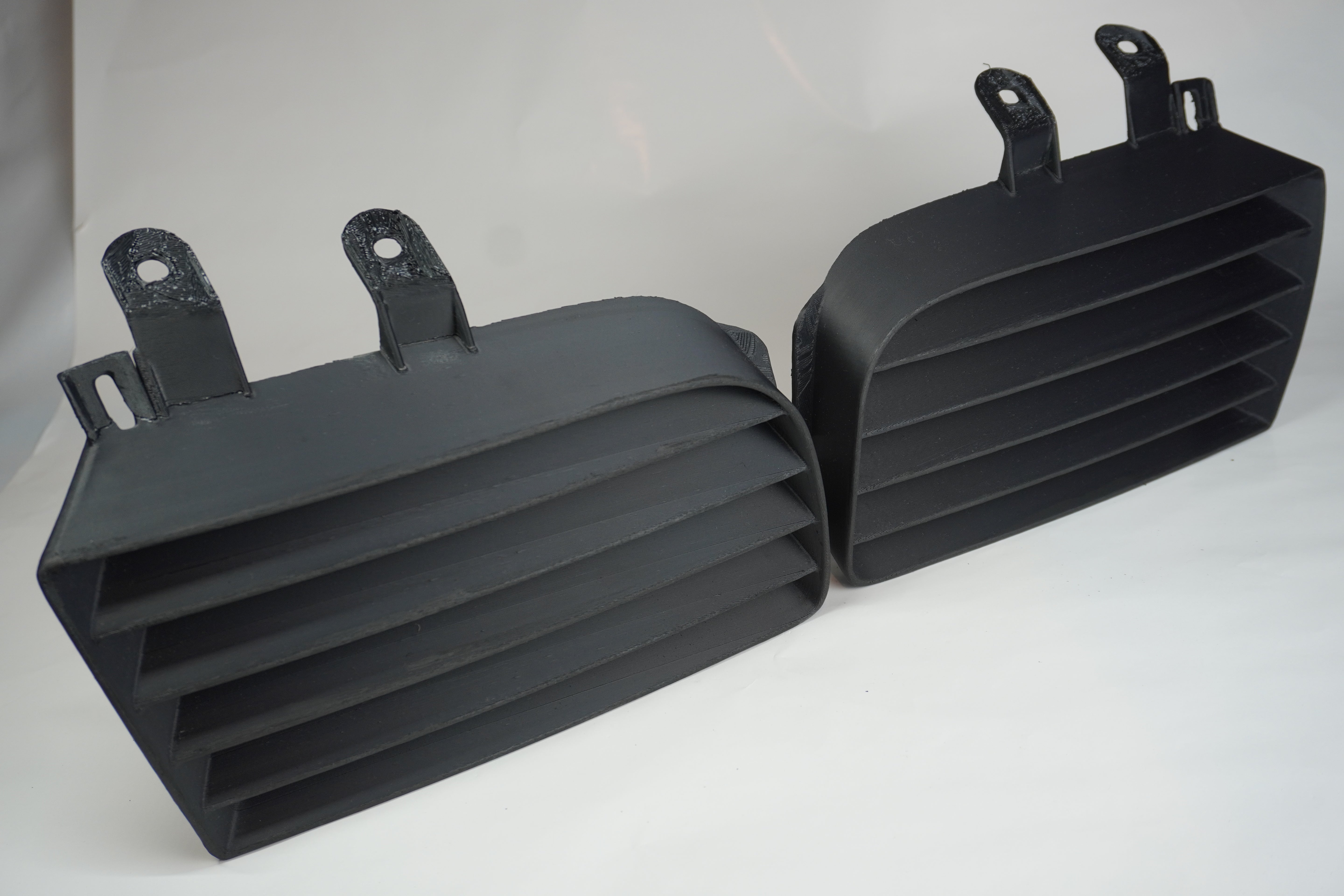 Upper Side Grille Compatible with Seat Leon M1/MK1/FR